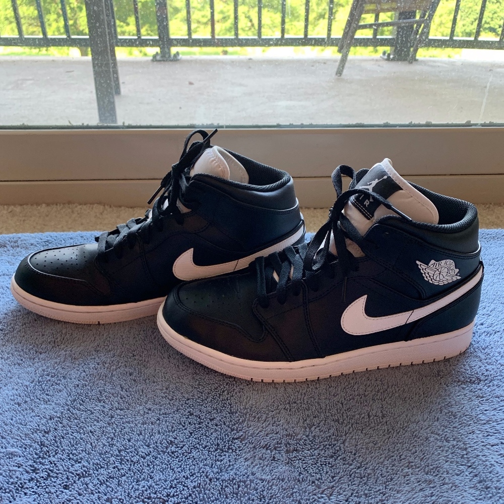 Nike Air Jordan 1